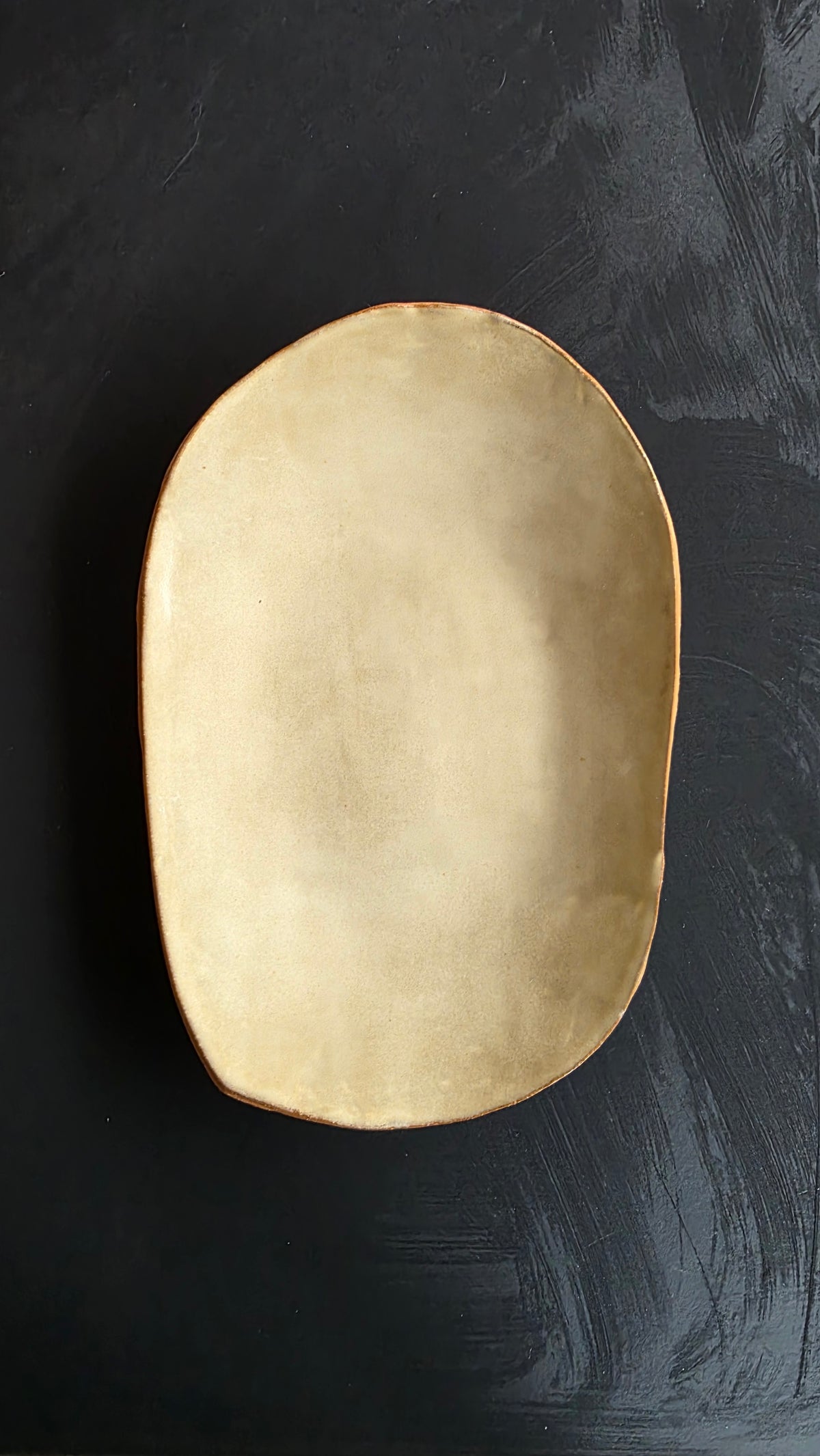 Serving plate for sharing food: Birch