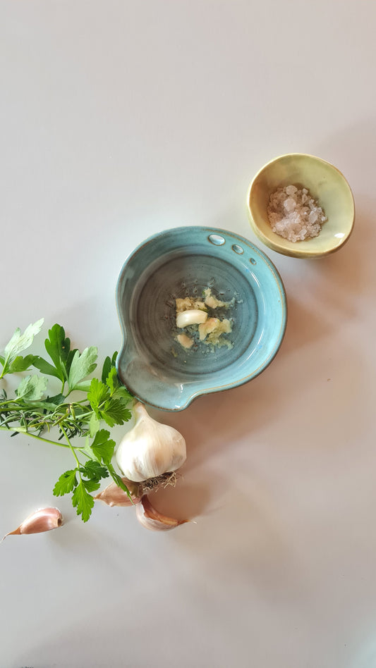 3-in-1 Garlic & Ginger Grater — with Herb Stripper & Spoon Rest