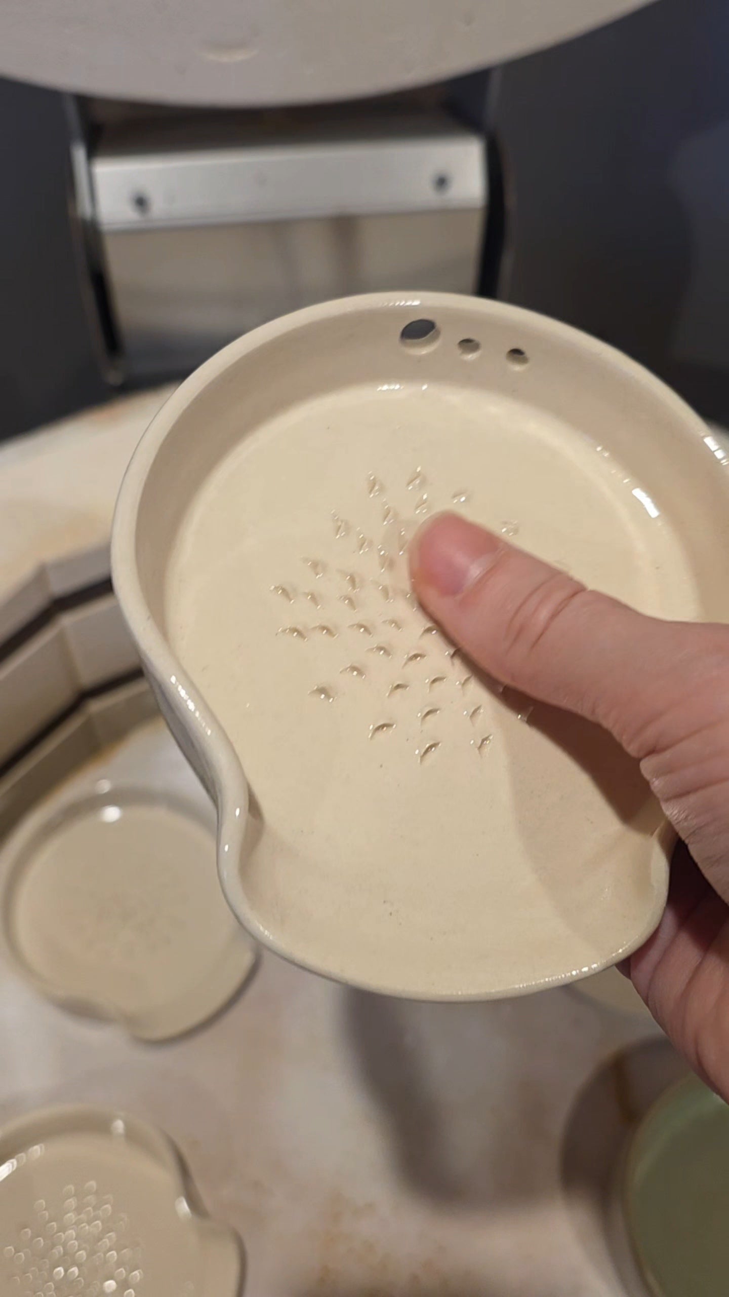 3-in-1 Garlic & Ginger Grater with Herb Stripper & Spoon Rest - ready to ship